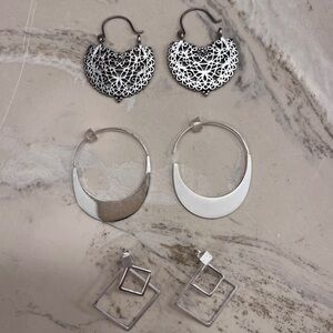 Set of 3 Silver Earrings modern style